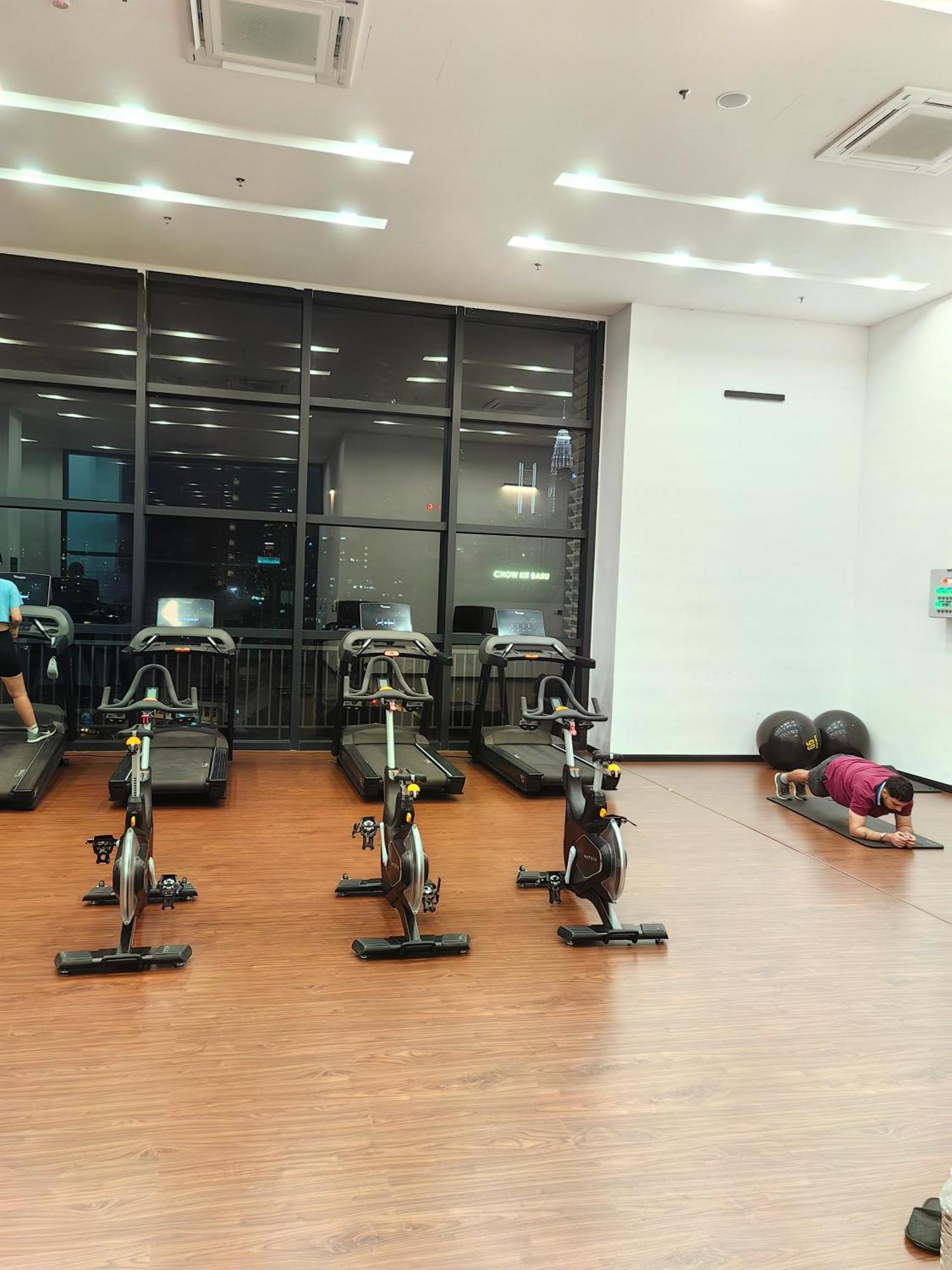 Chambers Residence Klcc By Purple Orchid กัวลาลัมเปอร์ ภายนอก รูปภาพ